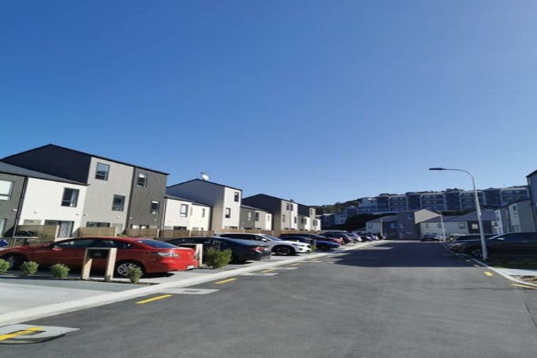 Photo of property in 129 Sunnyside Road, Sunnyvale, Auckland, 0612