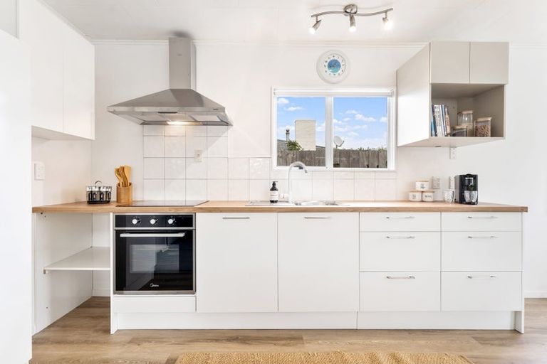 Photo of property in 22 Point Wells Road, Point Wells, Warkworth, 0986
