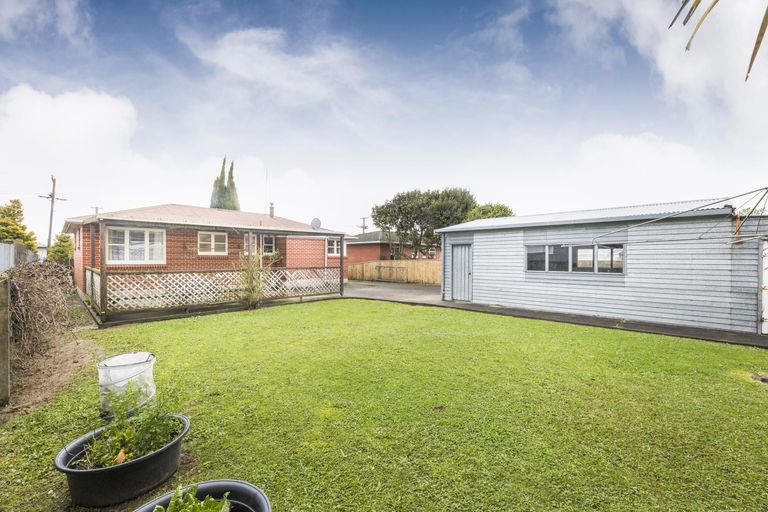 Photo of property in 18 Ronberg Street, Highbury, Palmerston North, 4412