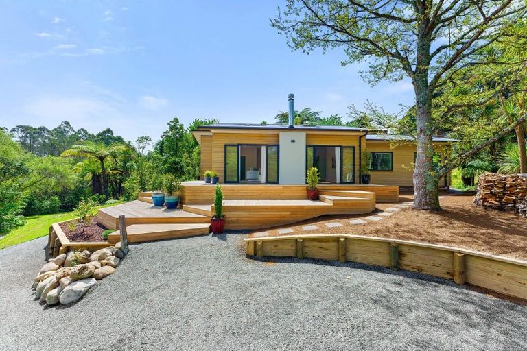Photo of property in 76 Parenga Road, Hautere, Otaki, 5582