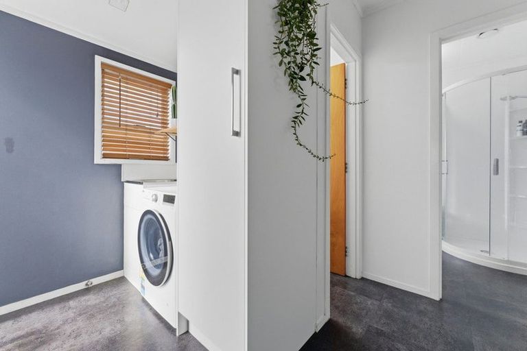 Photo of property in 327 Carrington Street, Vogeltown, New Plymouth, 4310