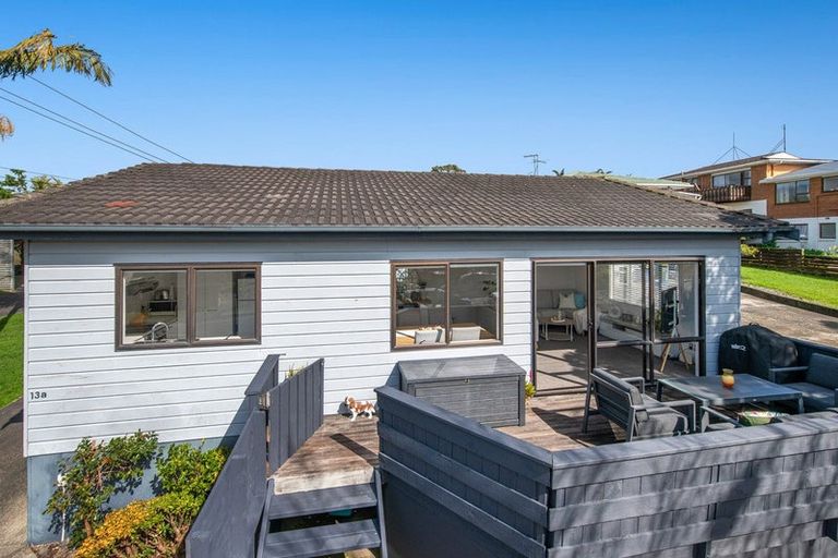 Photo of property in 13 Red Beach Road, Red Beach, 0932