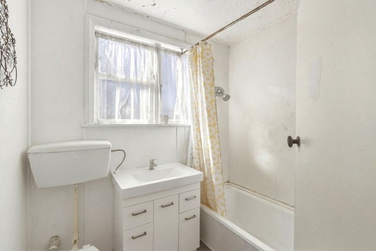 Photo of property in 152 Puriri Street, Castlecliff, Whanganui, 4501