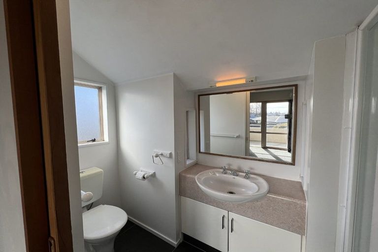 Photo of property in 33 Veitches Road, Casebrook, Christchurch, 8051