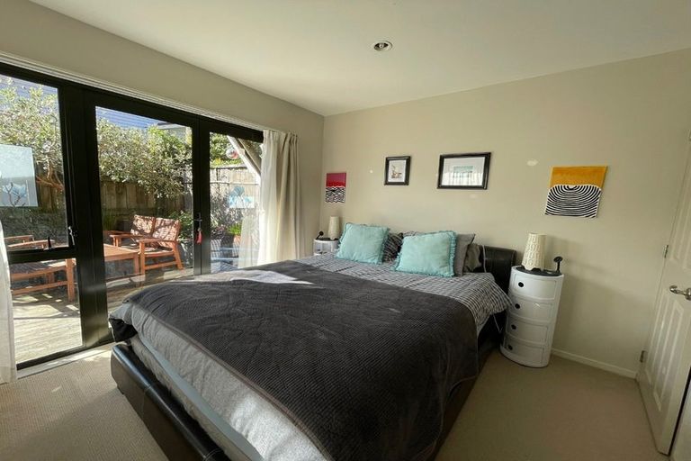 Photo of property in 2a Donald Crescent, Karori, Wellington, 6012