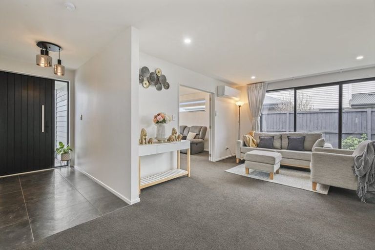 Photo of property in 11 Clonbunny Close, Rolleston, 7614