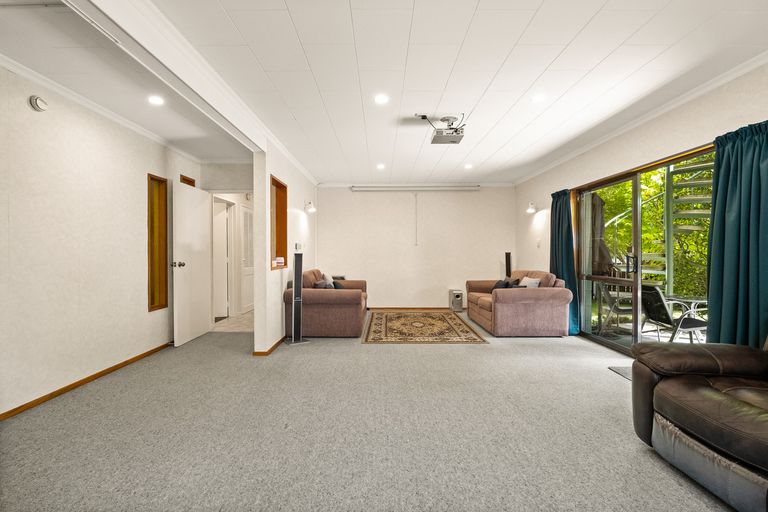 Photo of property in 33 Walton Park Avenue, Fairfield, Dunedin, 9018
