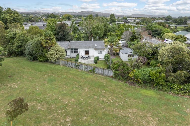 Photo of property in 140 Napier Road, Havelock North, 4130