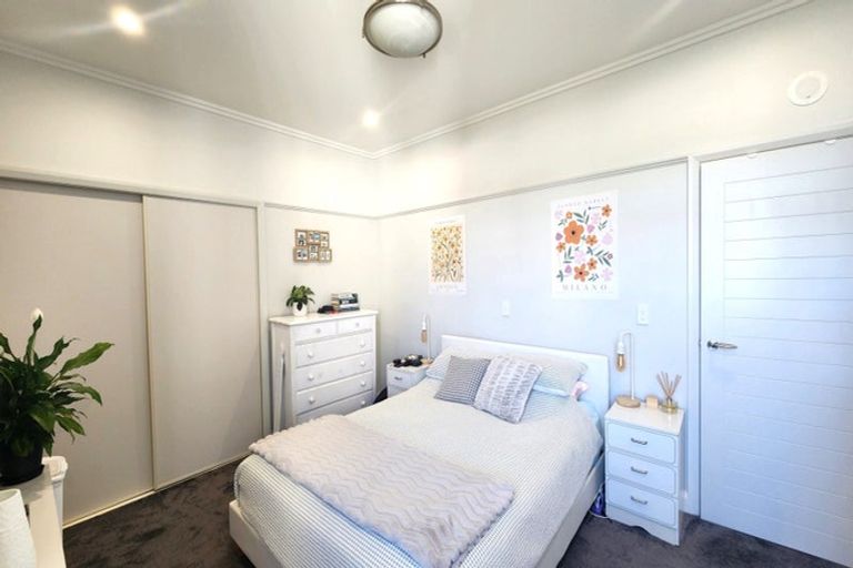 Photo of property in Fountain Court, 48u3 Oriental Parade, Oriental Bay, Wellington, 6011