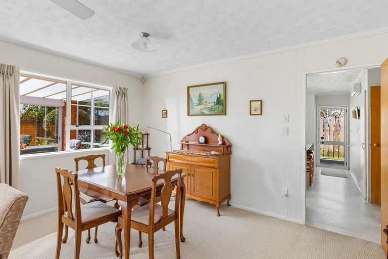 Photo of property in 22 Andrew Street, Waikanae, 5036
