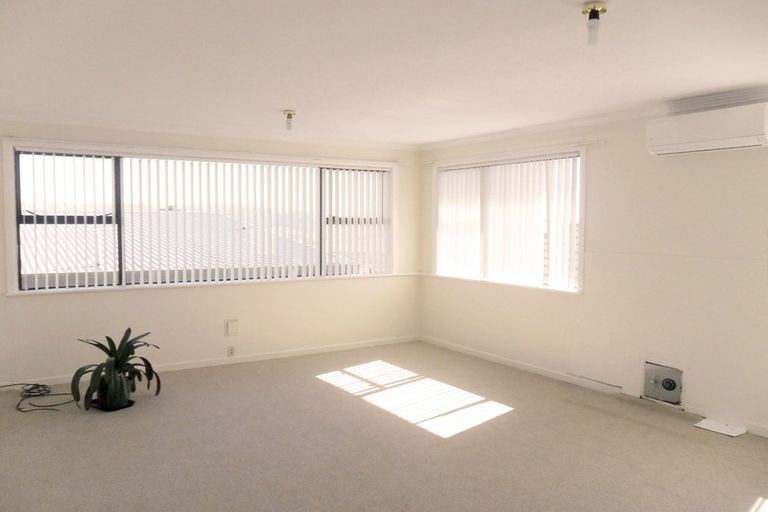 Photo of property in 40 Cunliffe Street, Johnsonville, Wellington, 6037