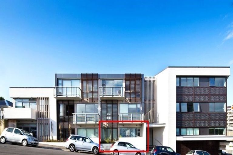 Photo of property in Masina Apartments, 101/80u Riddiford Street, Newtown, Wellington, 6021