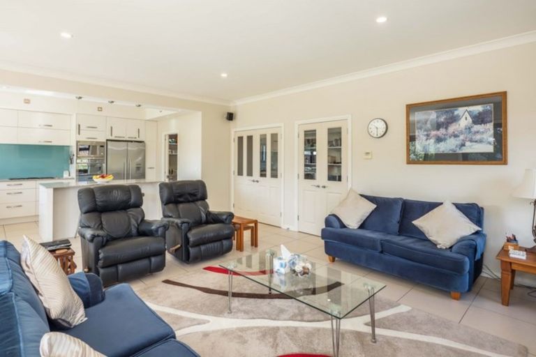 Photo of property in 57 Kotuku Drive, Paraparaumu Beach, Paraparaumu, 5032