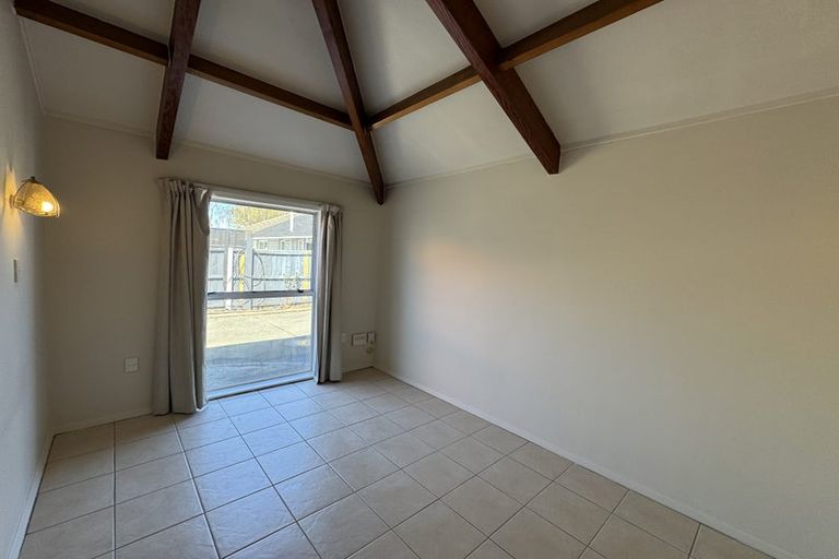 Photo of property in 172 Waimairi Road, Ilam, Christchurch, 8041