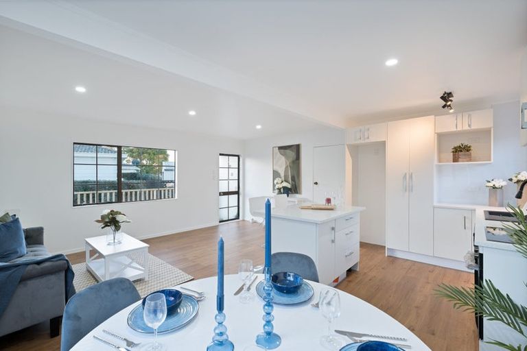 Photo of property in 13 Elisa Lane, Ranui, Auckland, 0612