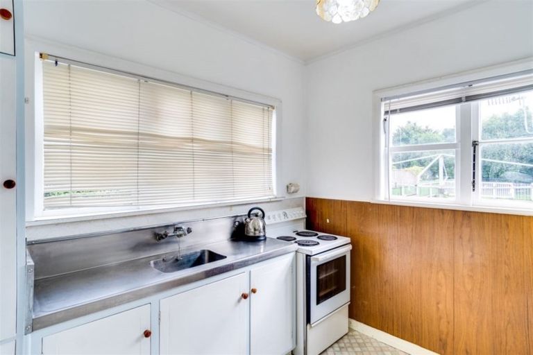Photo of property in 87 Latham Street, Marewa, Napier, 4110