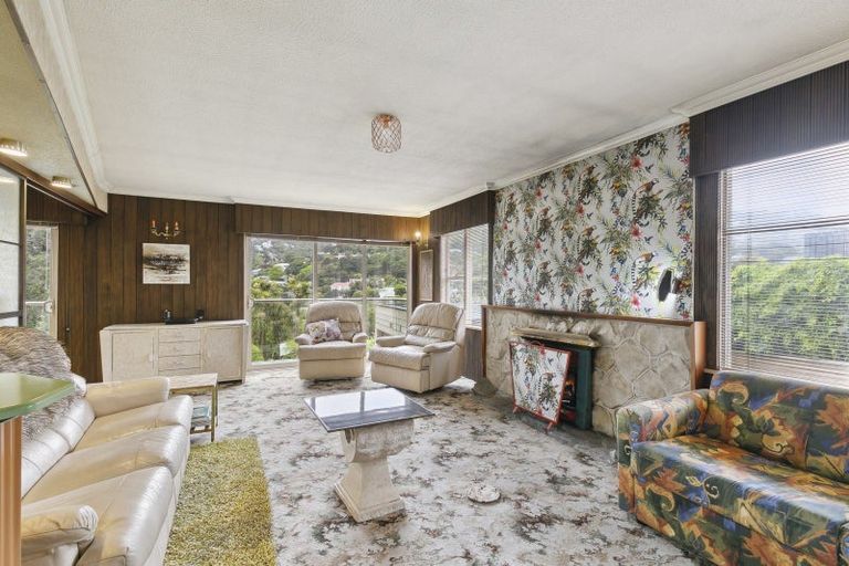 Photo of property in 103 Churchill Drive, Crofton Downs, Wellington, 6035