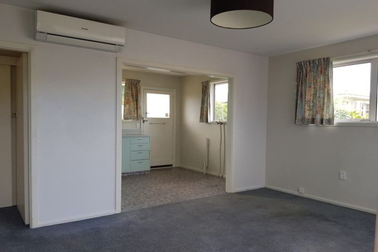 Photo of property in 77 Dover Street, St Albans, Christchurch, 8014