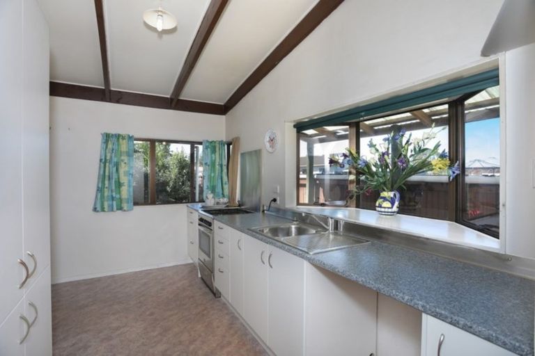 Photo of property in 10 Vera Street, Marton, 4710