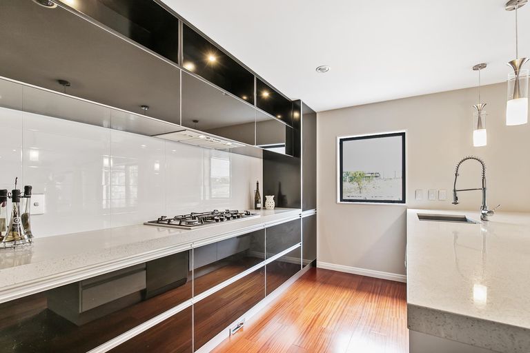 Photo of property in 99 Laurel Oak Drive, Schnapper Rock, Auckland, 0632