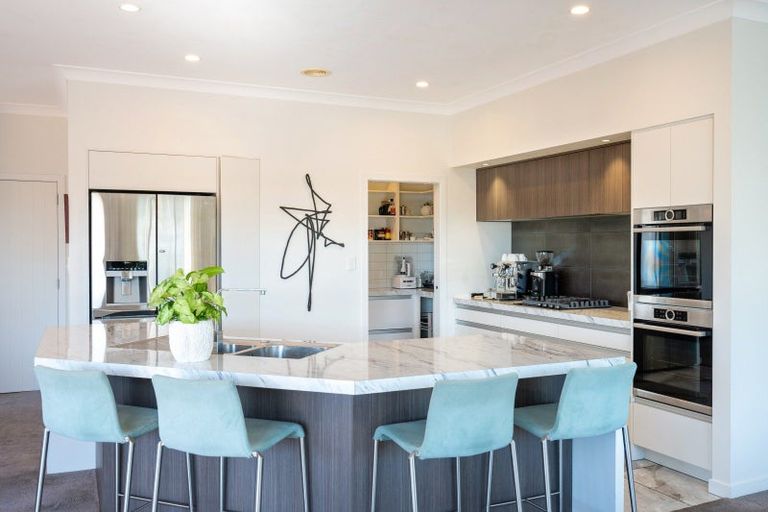 Photo of property in 29 Whakatomo Place, Havelock North, 4130
