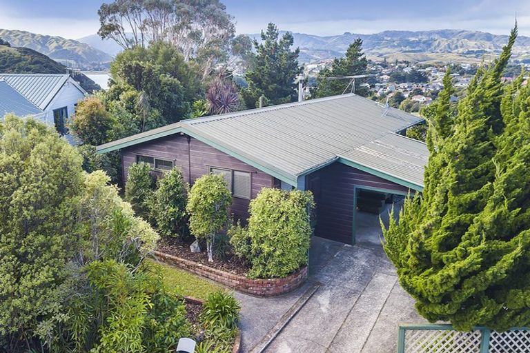 Photo of property in 15 The Yardarm, Whitby, Porirua, 5024