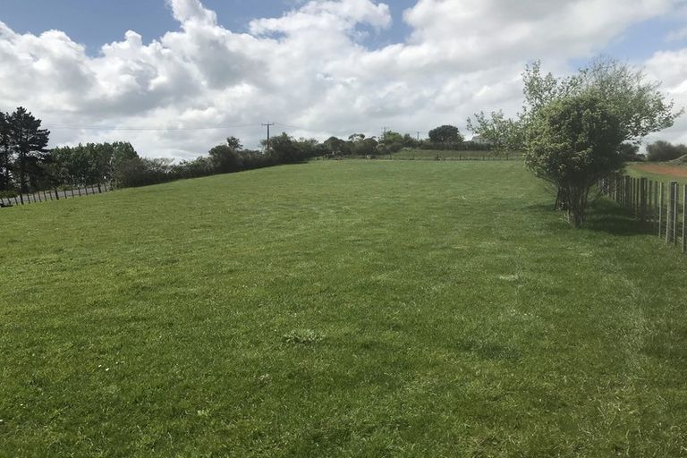 Photo of property in 52 Ewing Road, Tuakau, 2694