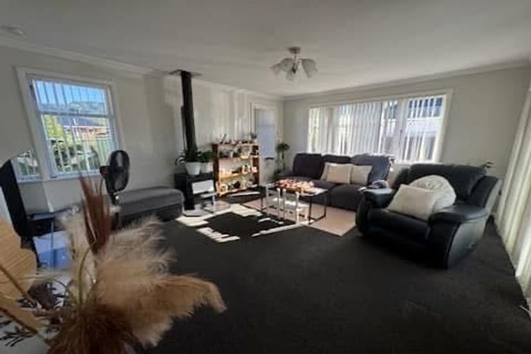 Photo of property in 265 Fergusson Drive, Heretaunga, Upper Hutt, 5018