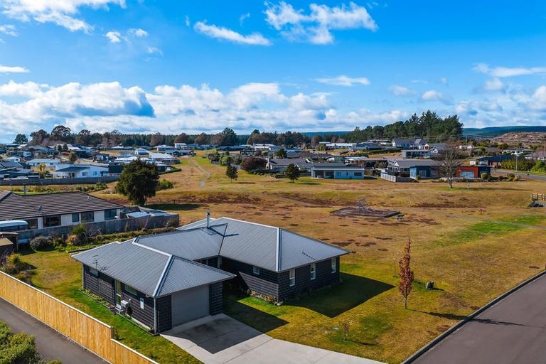 Photo of property in 82 Parekaawa Drive, Motuoapa, Turangi, 3382