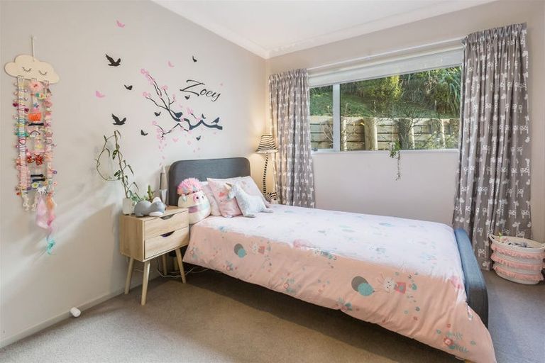 Photo of property in 14 Moonraker Place, Whitby, Porirua, 5024