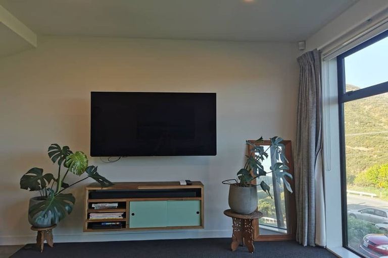 Photo of property in 129 Sunnyside Road, Sunnyvale, Auckland, 0612