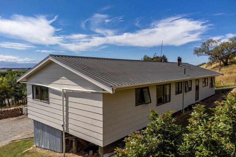 Photo of property in 811 Te Whiti Road, Te Whiti, Masterton, 5884