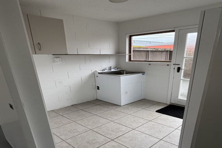 Photo of property in 2/772 Beach Road, Browns Bay, Auckland, 0630