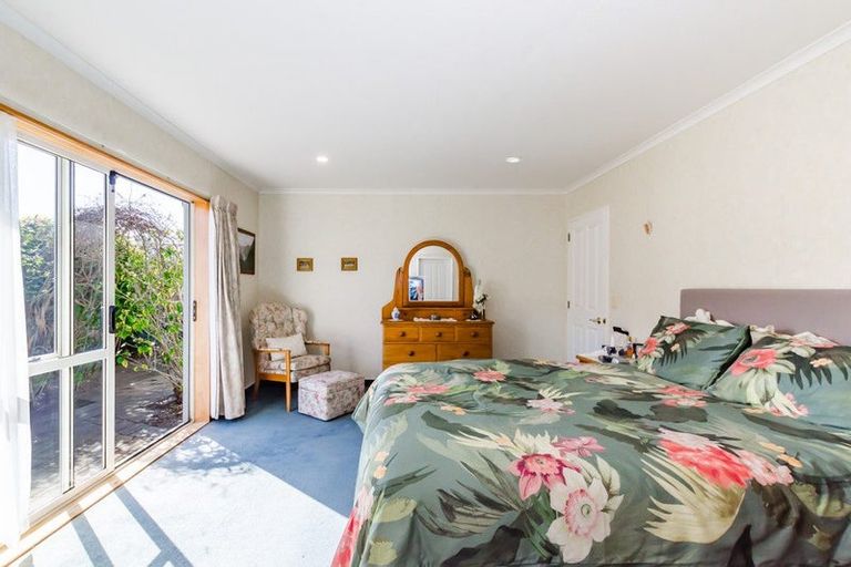 Photo of property in 23 Kotuku Drive, Paraparaumu Beach, Paraparaumu, 5032