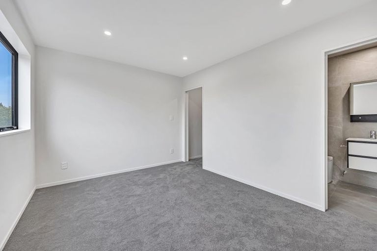 Photo of property in 5/163 Edmonton Road, Te Atatu South, Auckland, 0610