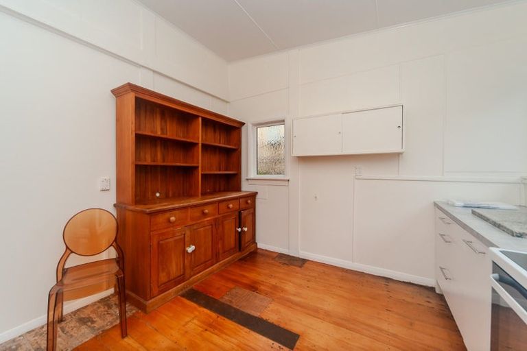 Photo of property in 37 Ara Paiwhenua, Tawa, Wellington, 5028