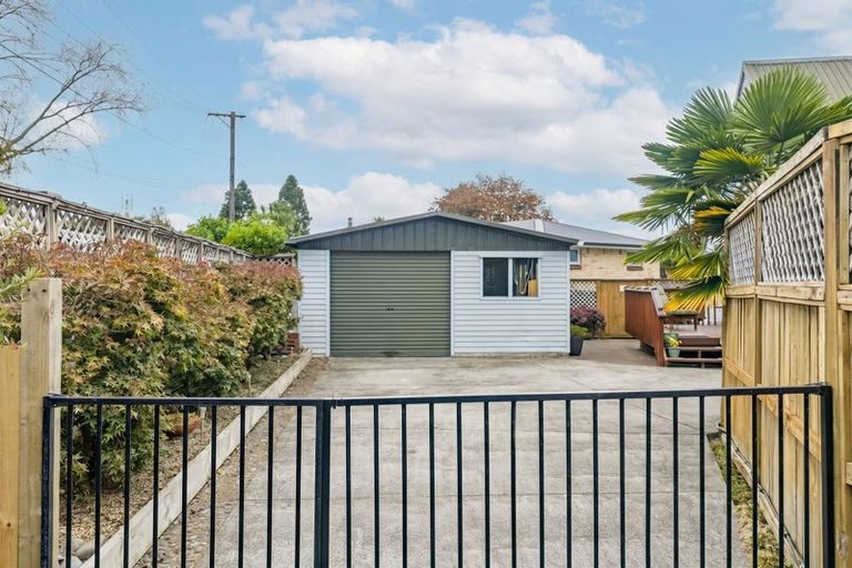 Photo of property in 15b Anderson Road, Deanwell, Hamilton, 3206