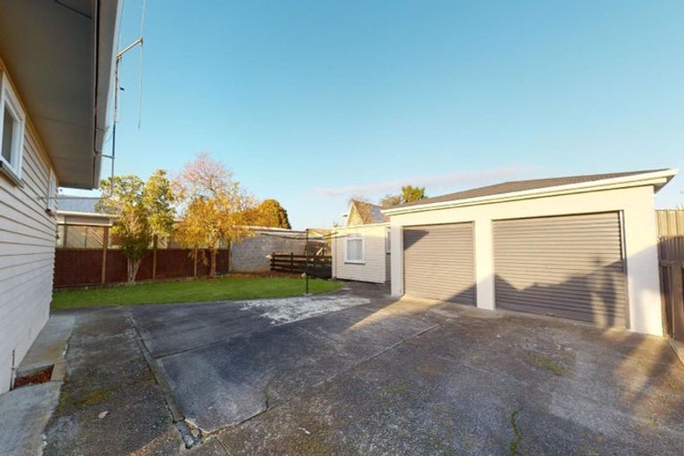 Photo of property in 32 Holdsworth Avenue, Milson, Palmerston North, 4414