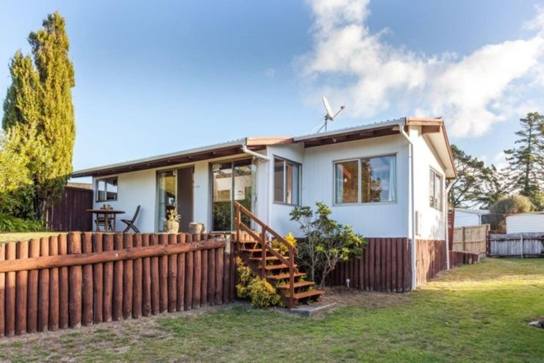 Photo of property in 17 Mccall Avenue, Pauanui, Hikuai, 3579