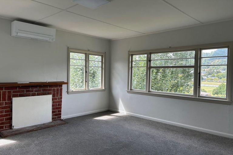 Photo of property in 223 Saint Vincent Street, Toi Toi, Nelson, 7010