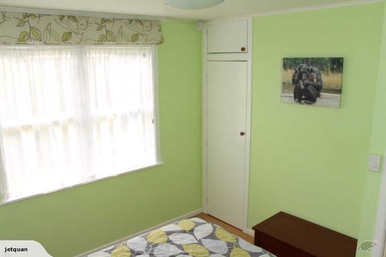 Photo of property in 6 Warren Street, Paparangi, Wellington, 6037