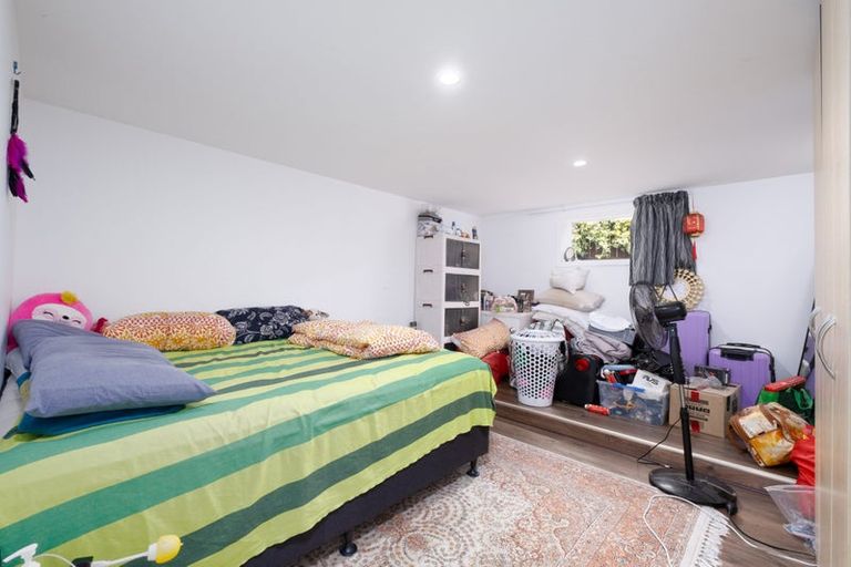 Photo of property in 116 Ennis Avenue, Pakuranga Heights, Auckland, 2010