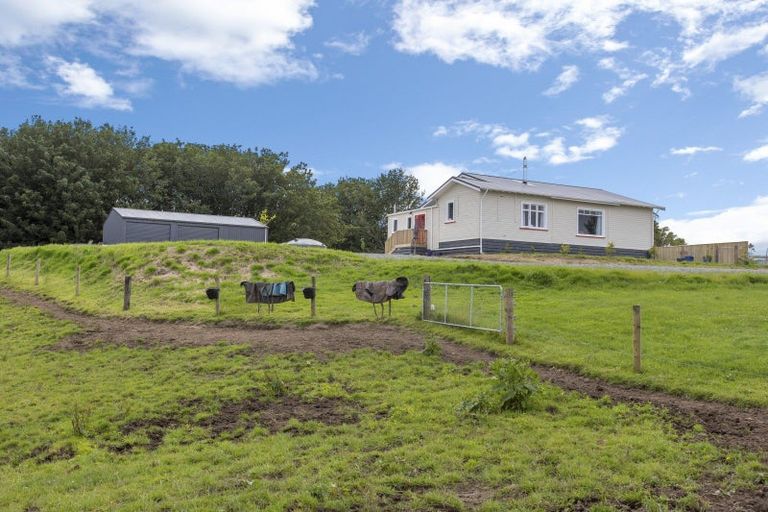 Photo of property in 403 Opunake Road, Cardiff, Stratford, 4391