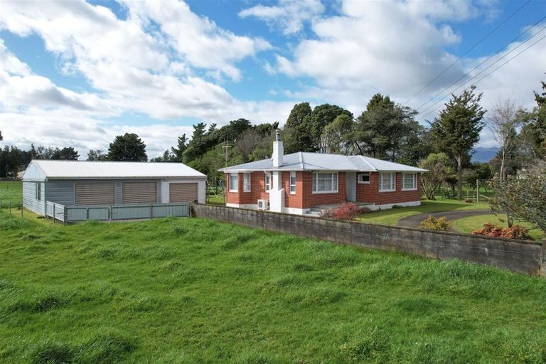 Photo of property in 18 Boulton Road, Levin, 5510