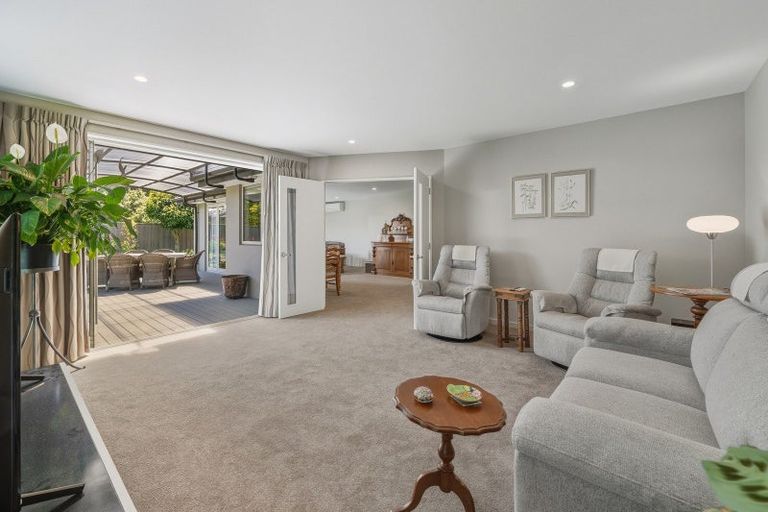 Photo of property in 28 Chesterfield Place, Rangiora, 7400