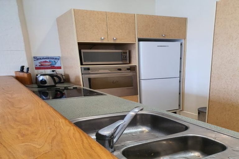 Photo of property in 37u5 Majoribanks Street, Mount Victoria, Wellington, 6011