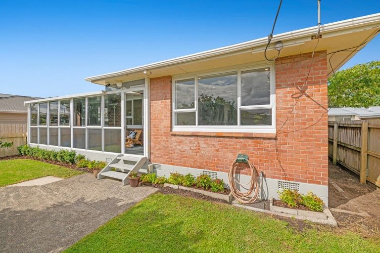 Photo of property in 1/179 Centreway Road, Orewa, 0931