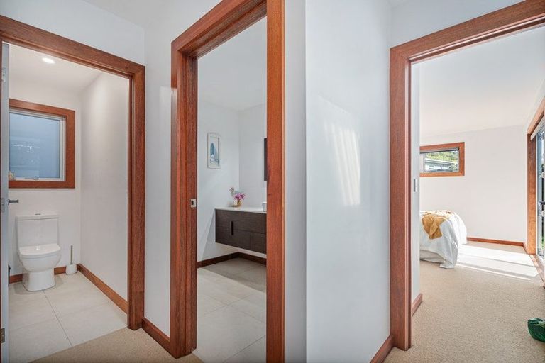 Photo of property in 1 Summer Lane, Tairua, 3508