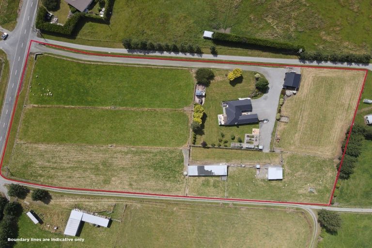Photo of property in 65 Racecourse Road, Winton, 9782