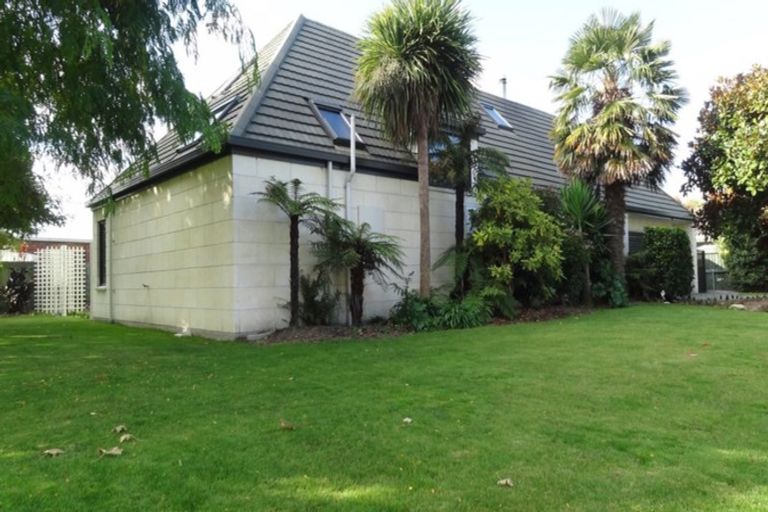 Photo of property in 14 Eders Road, Woodend, 7610